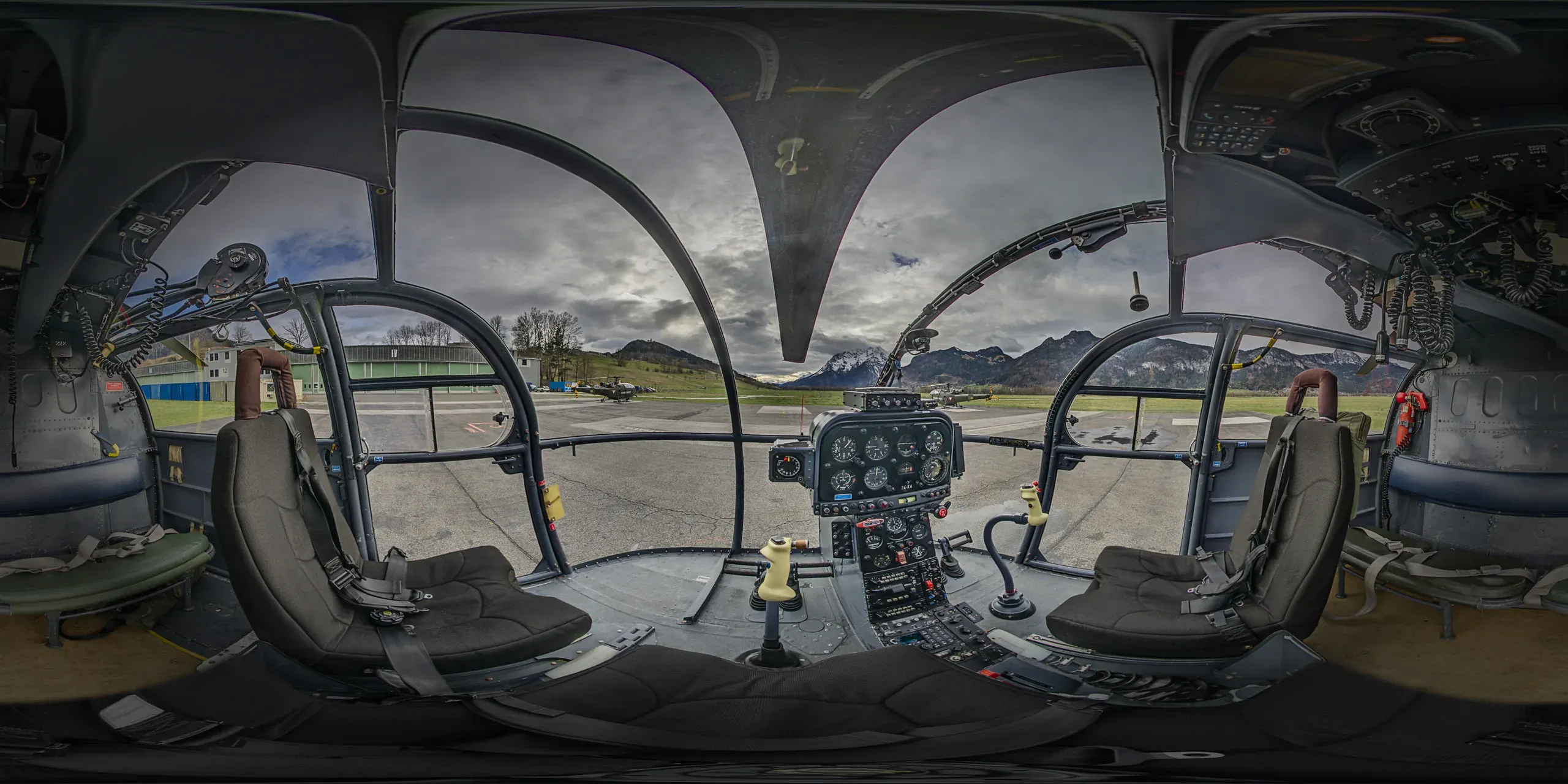 Mission Vorwärts — Alouette 3 cockpit interior as a 360° panorama