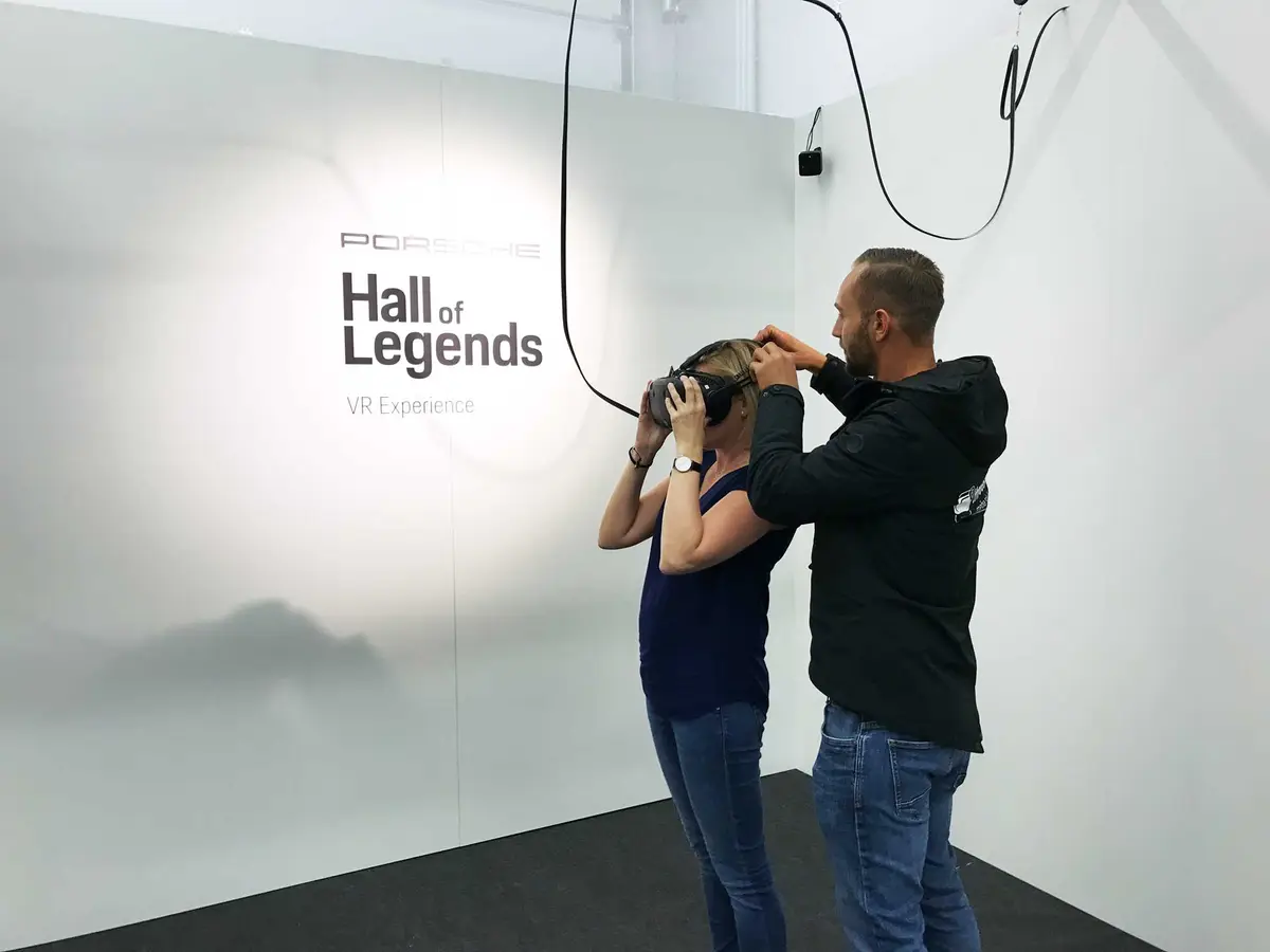 Porsche Hall of Legends — visitor briefing and onboarding
